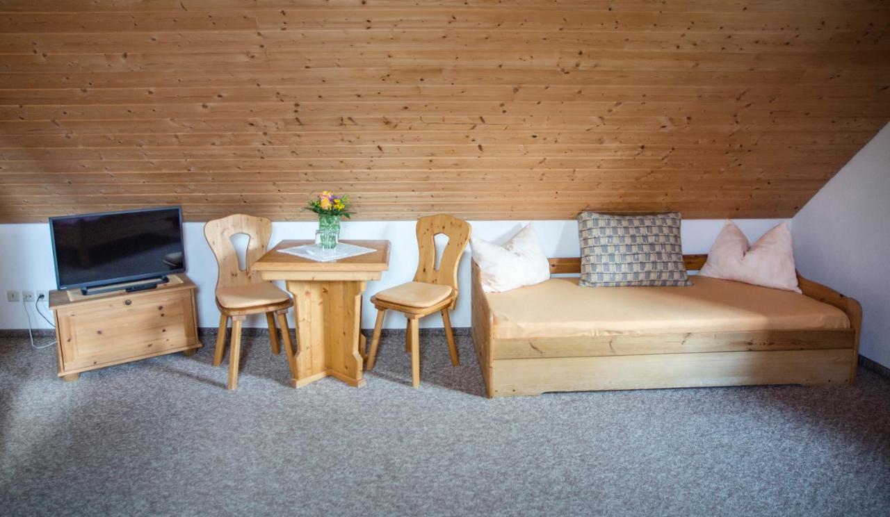 Am Roten Hammer I Gasthof Und Pension Oberwiesenthal Buitenkant foto