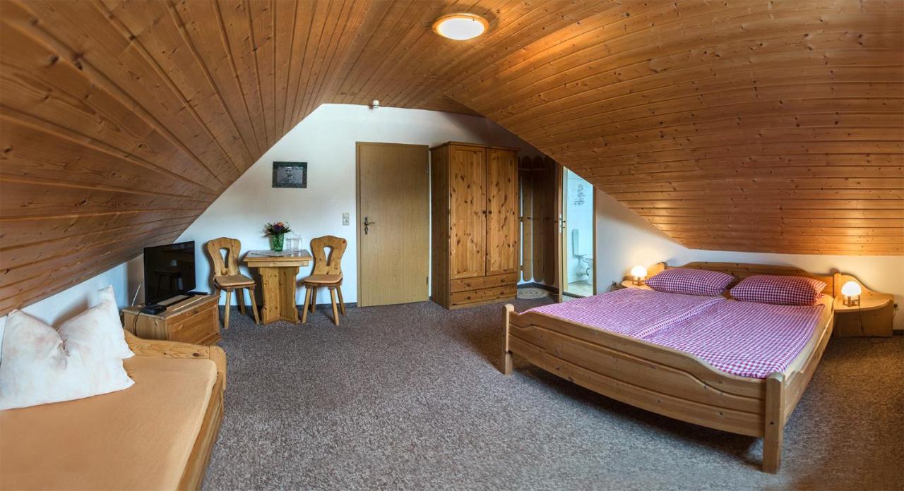 Am Roten Hammer I Gasthof Und Pension Oberwiesenthal Buitenkant foto